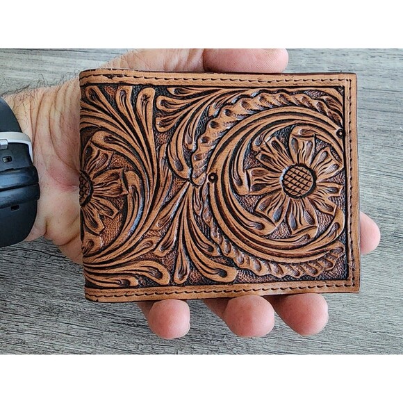 Mens Tan Leather Bi-fold Wallet Floral Tooled by Ranger Belt Company IWR-1B - Picture 8 of 10